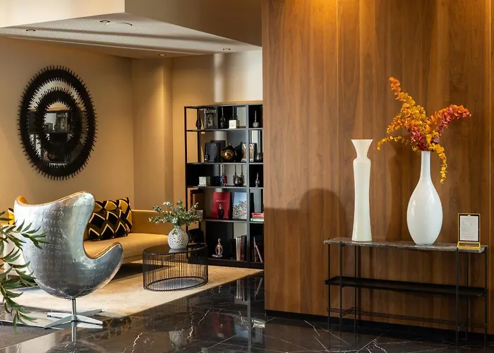 호텔 La Maison Bord'eaux 4*