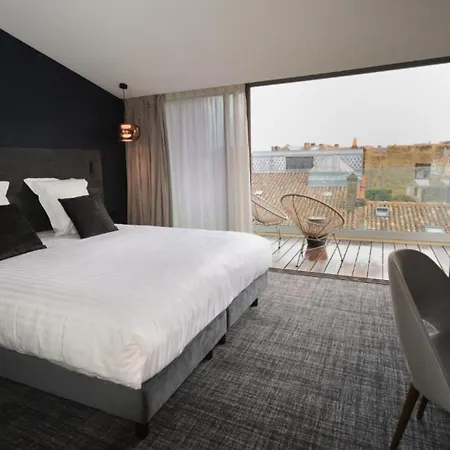 La Maison Bord'eaux Szálloda 4*
